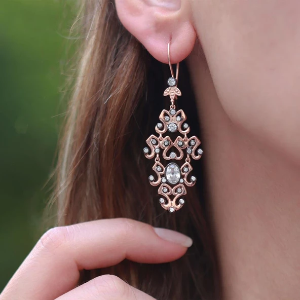 Dantel Desen Zirkon Taşlı Rose Gold Kaplama Gümüş Küpe ürün görseli 1