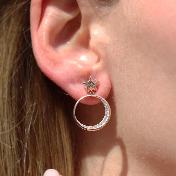 Yıldız Detaylı Yuvarlak Rose Gold Kaplama Gümüş Küpe ürün görseli 1