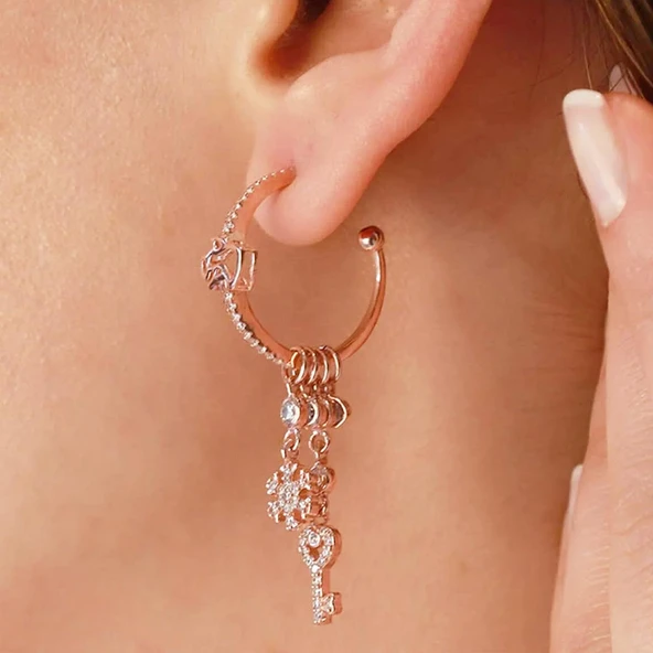 Melek Figürlü Rose Gold Kaplama Gümüş Charm Küpe - Resim 3