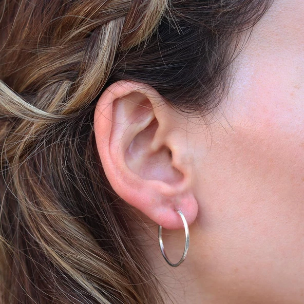 2,5 cm Gümüş Halka Küpe ürün görseli 1