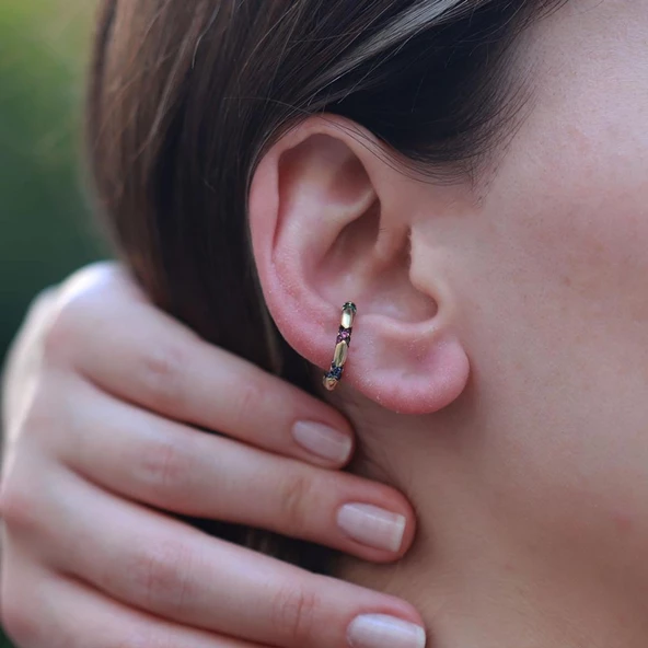 Renkli Zirkon Taşlı Yuvarlak Gold Kaplama Gümüş Kıkırdak Küpe - Resim 2