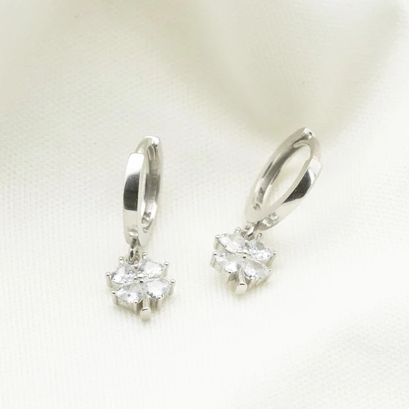 Zirkon Taşlı Yonca Gümüş Küpe - Resim 2