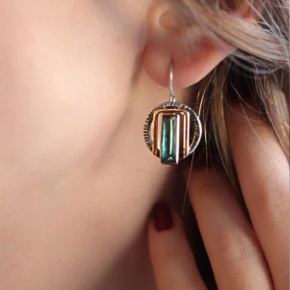 Peridot Taşlı 925 Ayar Gümüş Otantik Tasarım Küpe - Resim 2