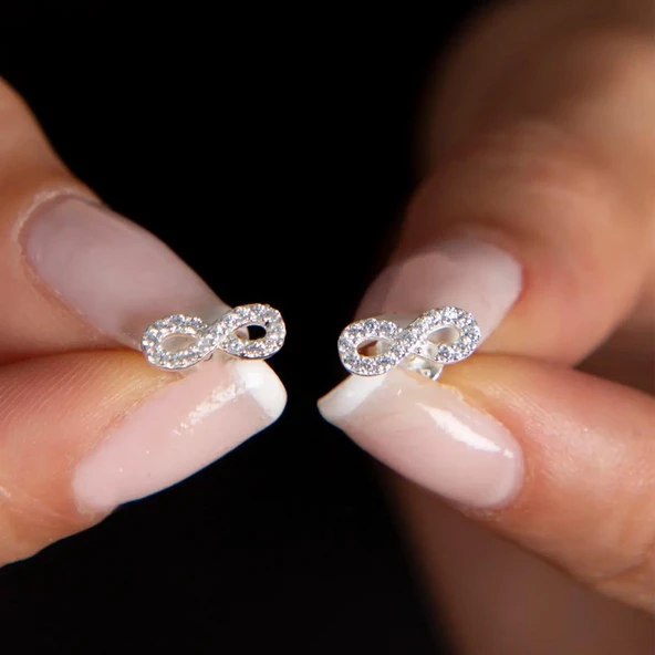 Zirkon Taşlı Sonsuzluk Gümüş Küpe - Resim 3