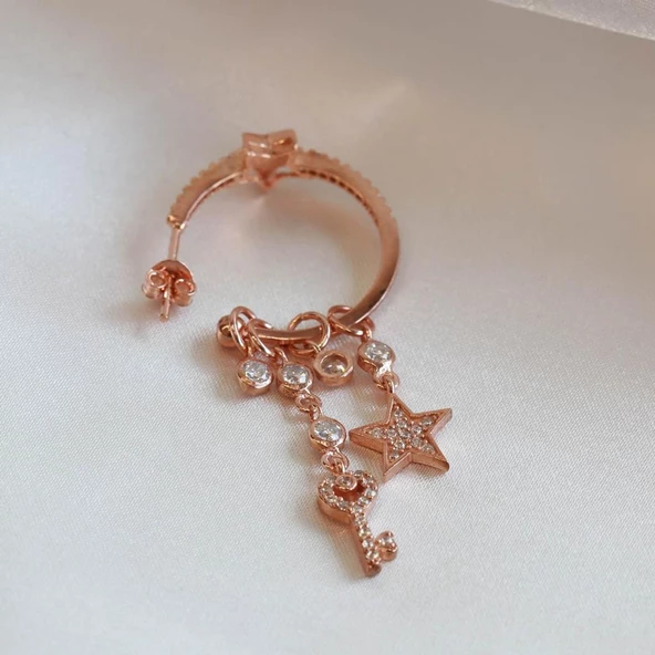 Kilit Figürlü Rose Gold Kaplama Gümüş Charm Küpe - Resim 3