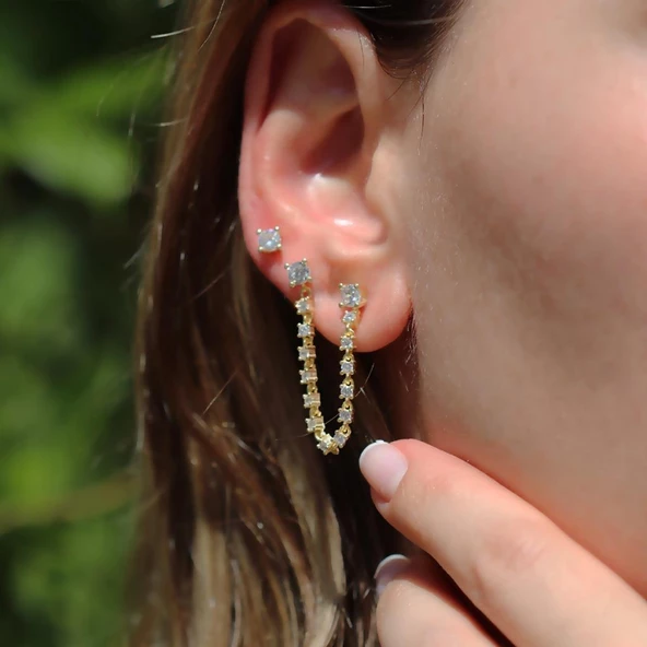 Zirkon Taşlı Gold Kaplama Zincir Küpe ürün görseli 1