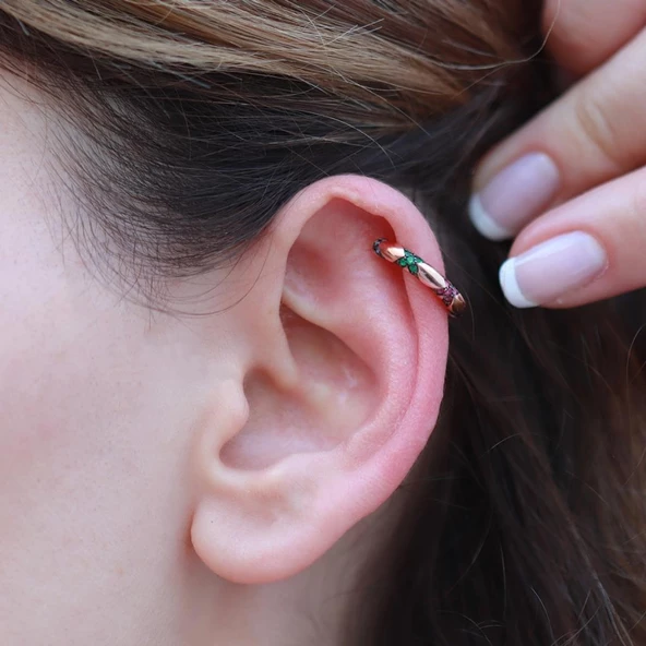 APM Model Çapraz Renkli Zirkon Taşlı Rose Gold Kaplama Gümüş Kıkırdak Küpesi ürün görseli 1