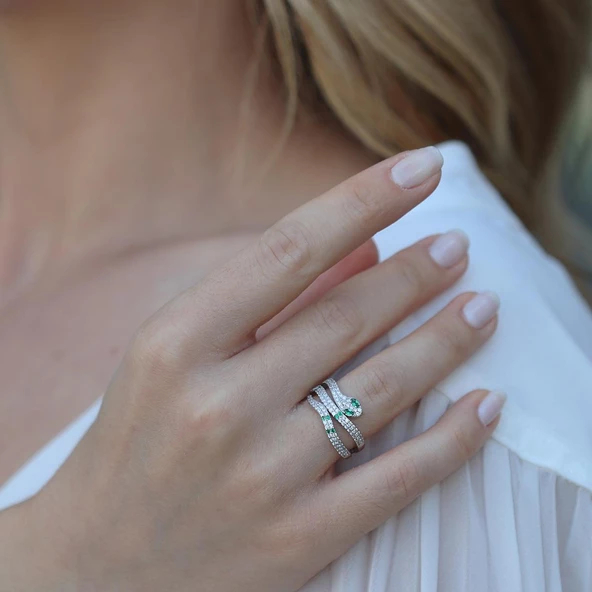 Serpent Modeli Zirkon Taşlı Gümüş Yüzük ürün görseli 1