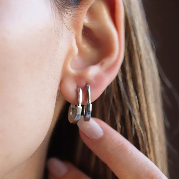 Kilit Gümüş Küpe ürün görseli 1