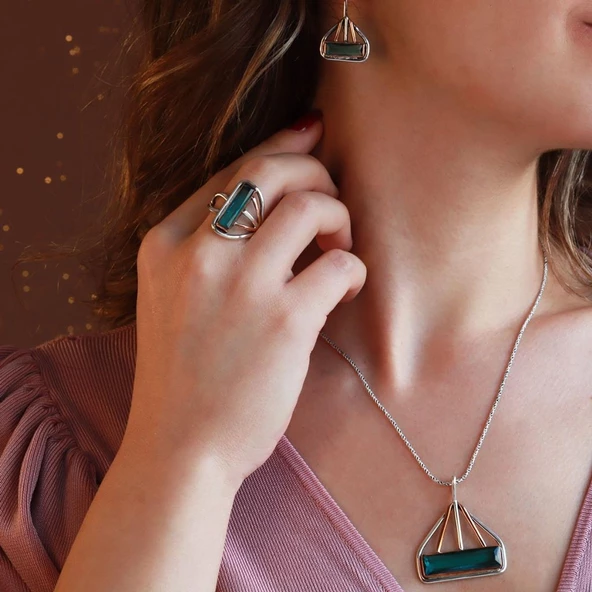 Peridot Taşlı El İşi Otantik 925 Ayar Gümüş Takım