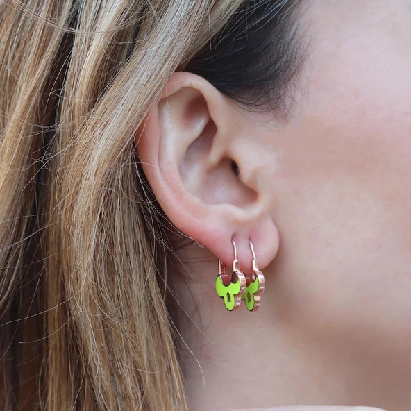 Neon Mine İşli Kilit Rose Gold Kaplama Gümüş Küpe - Resim 4