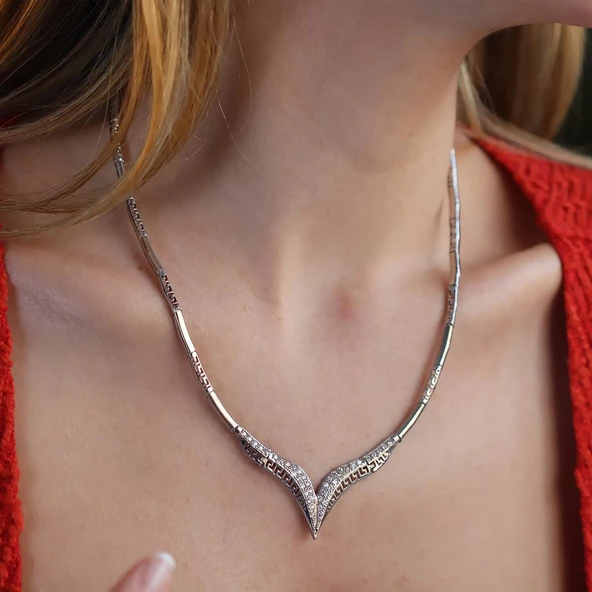 V Model Taşlı Gerdanlık - Resim 2