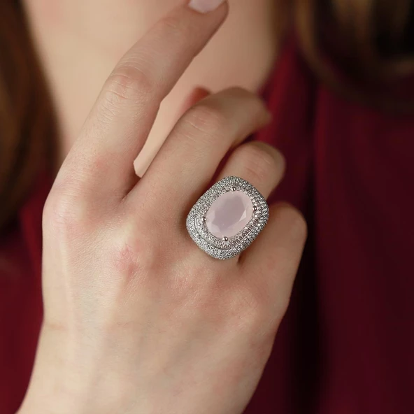 Zirkon Taş Çerçeveli Pembe Kuvars Taşlı  Gümüş Yüzük ürün görseli 1