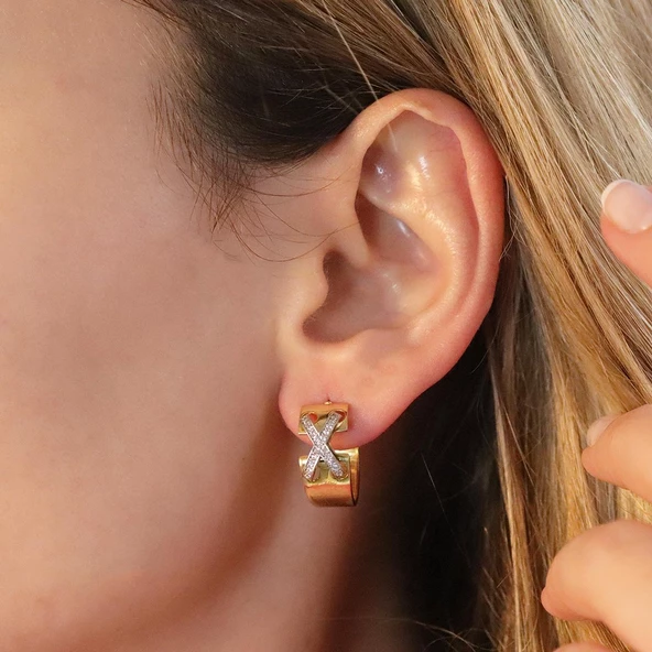 Zirkon Taşlı Çapraz Tffny Modeli Gold Kaplama Gümüş Küpe - Resim 5