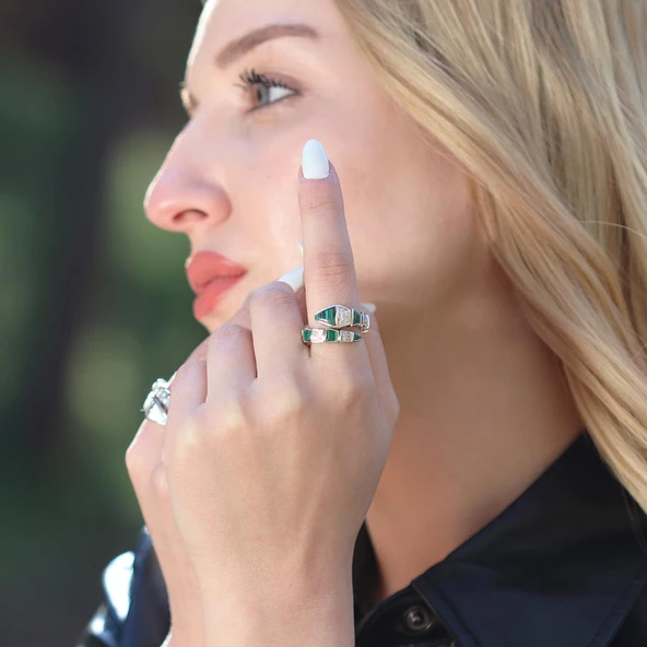 Serpent Yeşil Taşlı Gümüş Yüzük - Resim 2