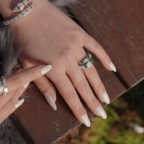 Serpent Yeşil Taşlı Gümüş Yüzük - Resim 4