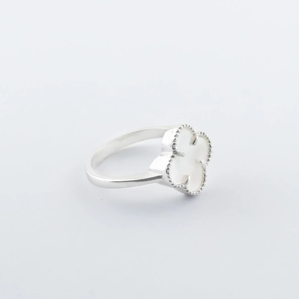 İkonik Alhambra Sedef Taşlı Gümüş Yüzük - Resim 4