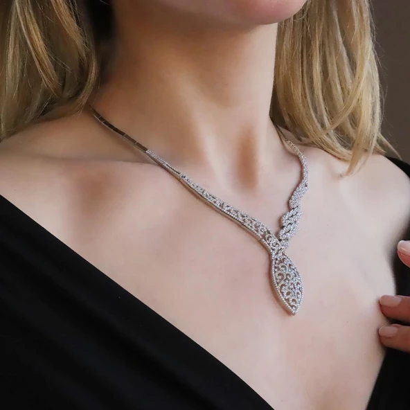 Cuture Model Zirkon Taşlı Gümüş Gerdanlık - Resim 2