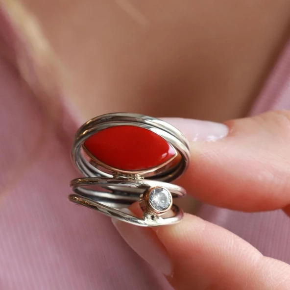 Yaprak Tasarım Kırmızı Mercan Taşlı El İşi Gümüş Yüzük - Resim 2