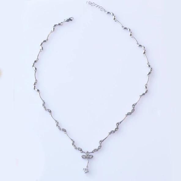 Çiçek Modeli Zirkon Taşlı Gümüş Gerdanlık - Resim 4