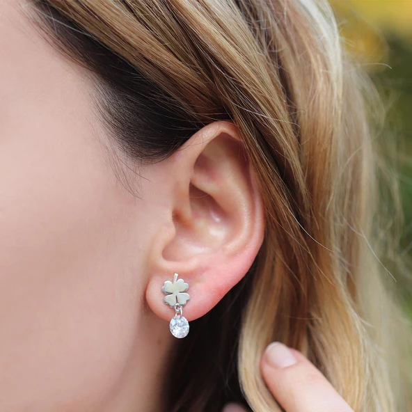 Yonca Gümüş Küpe ürün görseli 1