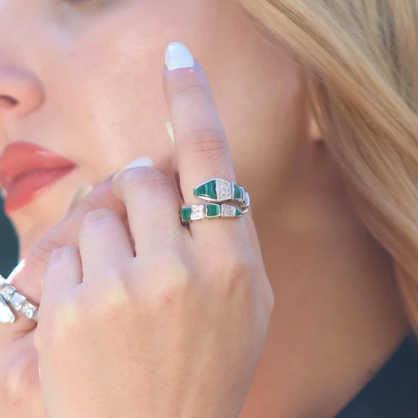 Serpent Yeşil Taşlı Gümüş Yüzük ürün görseli 1