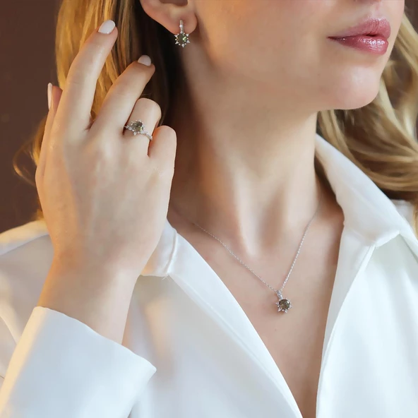 Lotus Çiçeği Zultanit Taşlı Gümüş Set ürün görseli 1