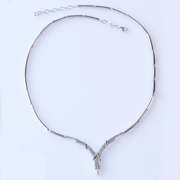 Düğüm Modeli Zirkon Taşlı Gümüş Gerdanlık - Resim 4