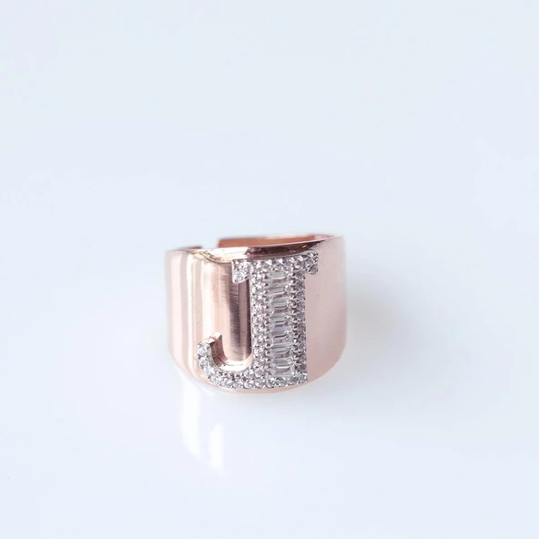 J Harfi Baget Taşlı Rose Gold Kaplama Gümüş Yüzük ürün görseli 1