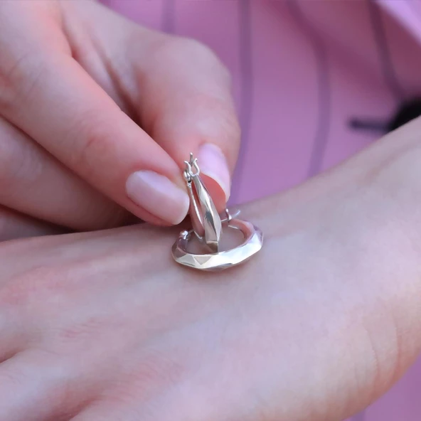 Piramit Halka Gümüş Küpe - Resim 3