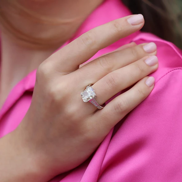 Emerald Kesim Pırlanta Renkli Zirkon Taşlı Gümüş Yüzük - Resim 5