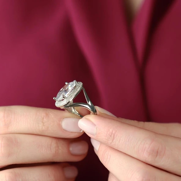 Zirkon Taşlı Model Gümüş Yüzük - Resim 3