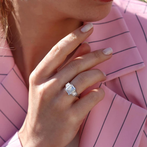 Zirkon Taşlı Gümüş Yüzük ürün görseli 1