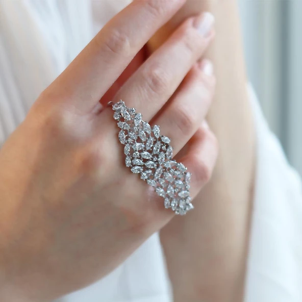 Zirkon Taşlı Tasarım Yüzük ürün görseli 1