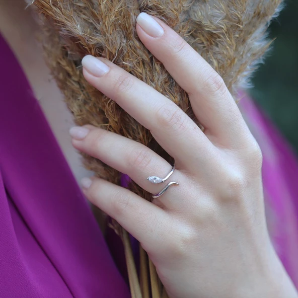 Zarif Ayarlanabilir Zirkon Taşlı Gümüş Yüzük ürün görseli 1