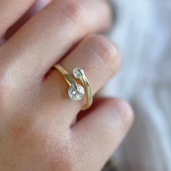 Starlight Diamond Çapraz Model Ayarlanabilir Gold Kaplama Gümüş Yüzük - Resim 2