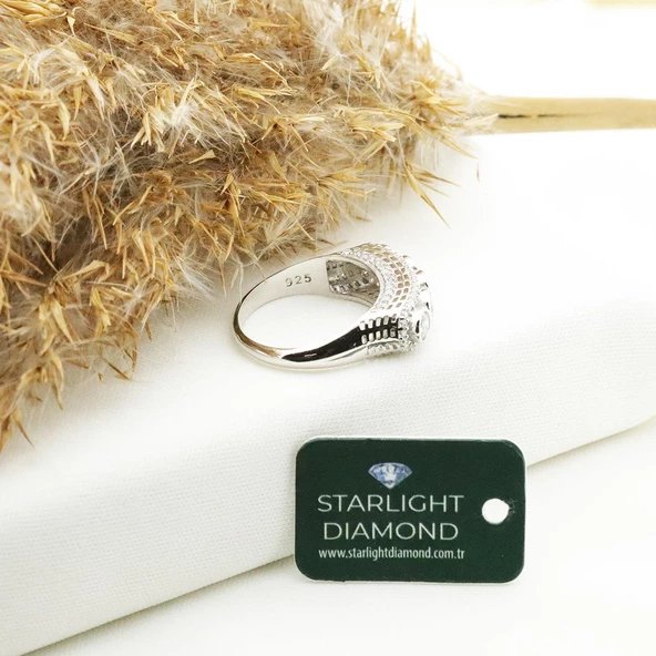 Zirkon Taş Çerçeveli Yüksek Montür Model 5 Taş Starlight Diamond Gümüş Yüzük - Resim 2