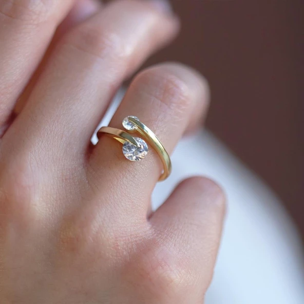 Starlight Diamond Çapraz Model Ayarlanabilir Gold Kaplama Gümüş Yüzük ürün görseli 1