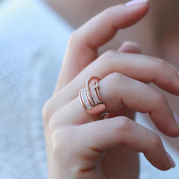 Sarmal Model Zirkon Taşlı Rose Gold Kaplama Gümüş Yüzük - Resim 3