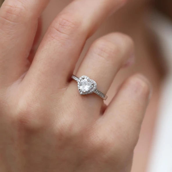 Kalp Pndr Model Zirkon Taşlı Gümüş Yüzük ürün görseli 1