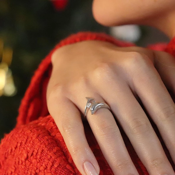 Taşlı Yunus Balığı Figürlü Şık Gümüş Yüzük - Resim 4