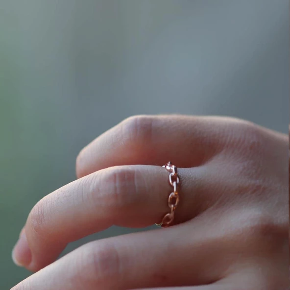 Rose Gold Kaplama 925 Ayar Gümüş Zincir Modeli Yüzük - Resim 3