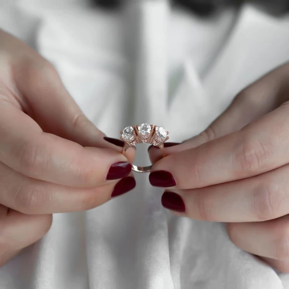 Rose Altın Kaplama 925 Ayar Gümüş Üç Taş - Resim 2