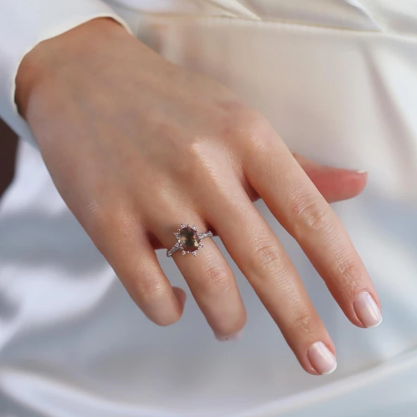 Zultanit Taşlı Elips Lotus Çiçeği Gümüş Yüzük - Resim 3