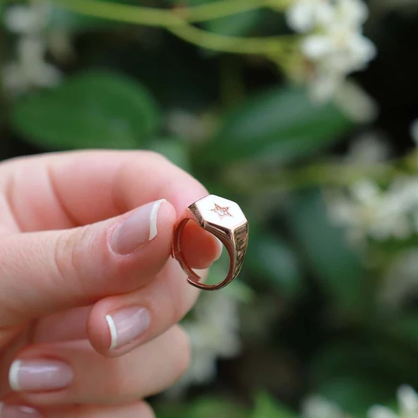 Yıldız Modeli Beyaz Mine İşli Rose Gold Kaplama Ayarlanabilir Gümüş Yüzük - Resim 2