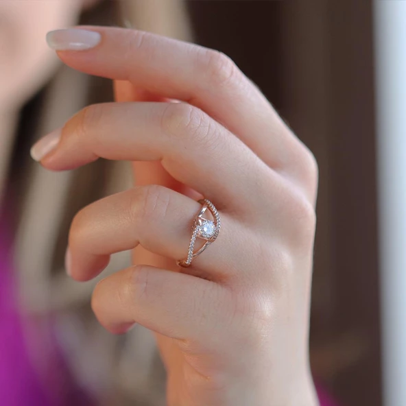 Elegance Çapraz Model Rose Gold Kaplama Sky Diamond Yüzük - Resim 4