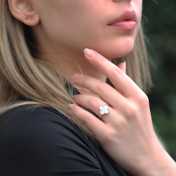 İkonik Alhambra Sedef Taşlı Rose Gold Kaplama Gümüş Yüzük - Resim 2