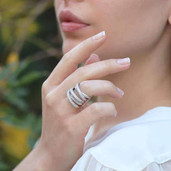 Sarmal Modeli Zirkon Taşlı Gümüş Yüzük ürün görseli 1