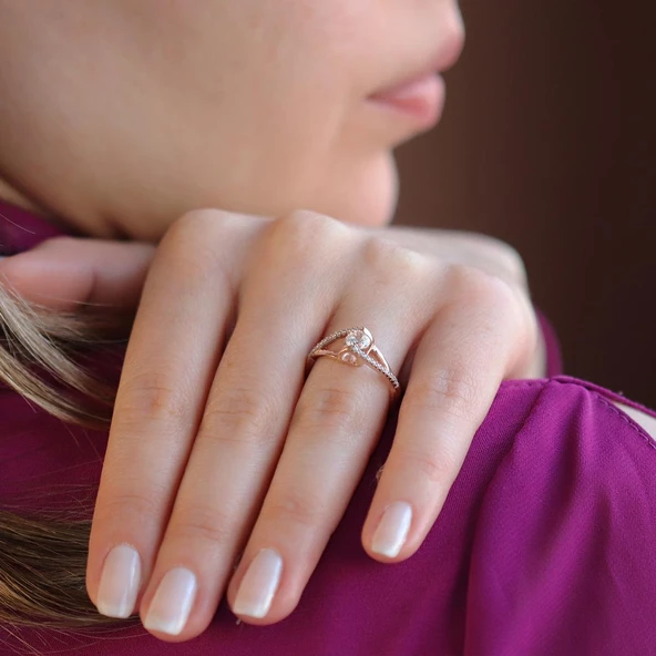 Elegance Çapraz Model Rose Gold Kaplama Sky Diamond Yüzük - Resim 5