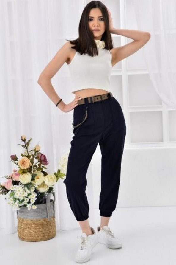 Kemerli ve Önden Cepli Paça Lastikli Lacivert Kadın Kargo Pantolon